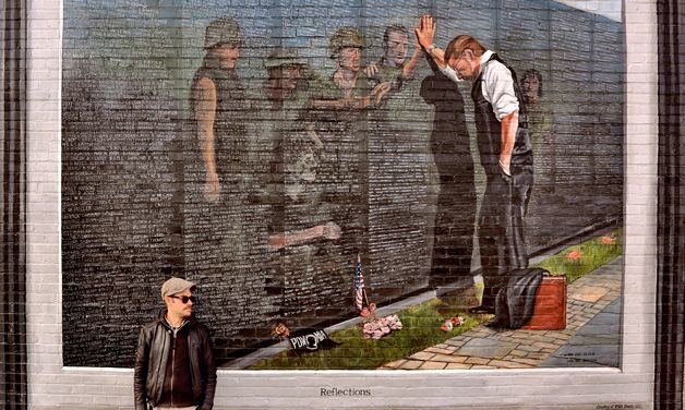 Painting a tribute to veterans