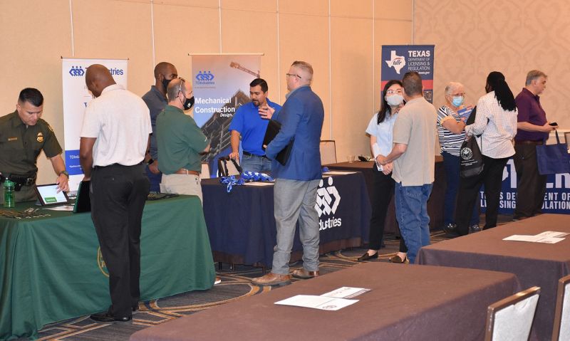 Job fairs drew big numbers as unemployment rate declined in 2021