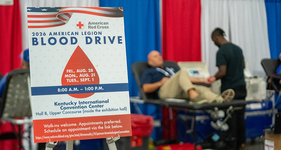 American Legion blood drive in Louisville, Ky., during the 107th national convention. Owen J. Bagwell.