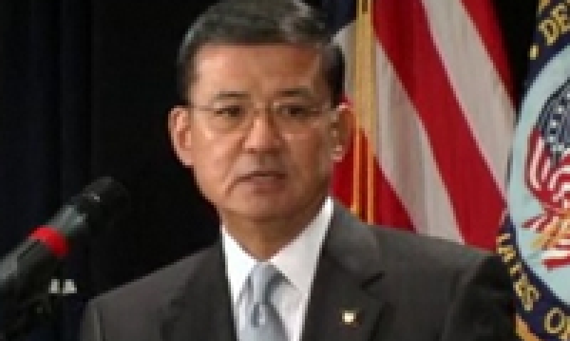 Shinseki: Volunteers are 'priceless'