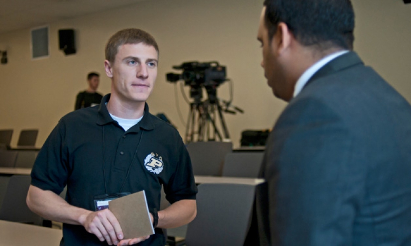 Legion judges on-campus business plan competition