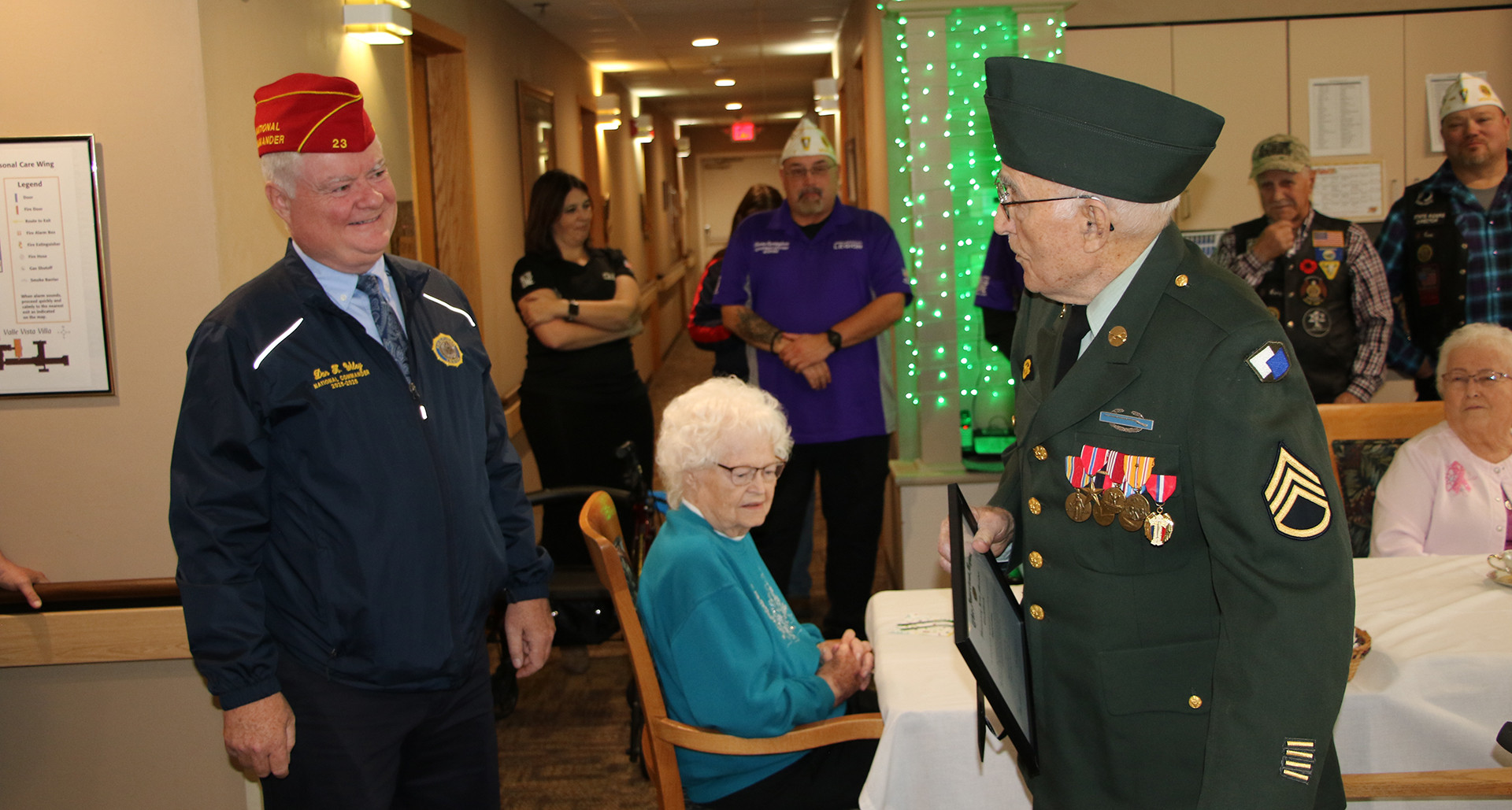 National Commander Wiley met WWII veteran Durl Gibbs at Post 6 in&nbsp;Choteau, Mont.