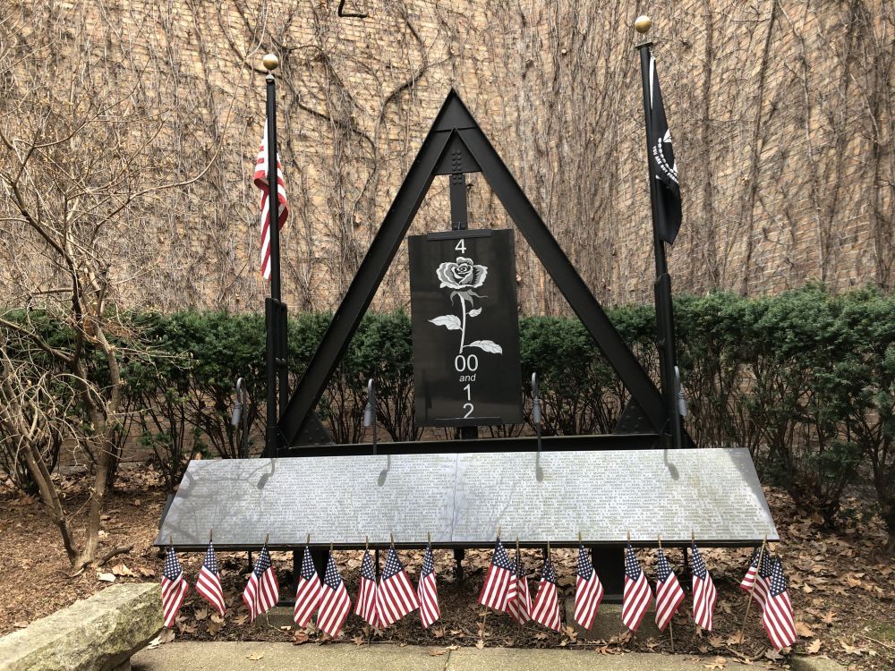 Black Granite Vietnam War Memorial Park