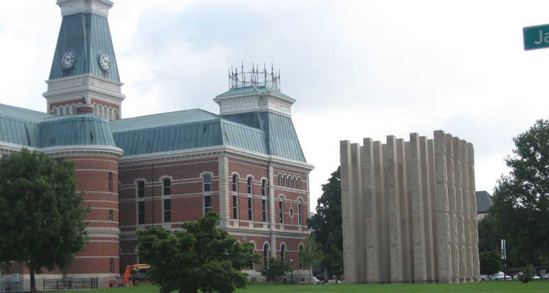 The Bartholomew County Memorial for Veterans. The design echoes Columbus’ world-famous stature in modern architecture. (Image&nbsp;via legion.org/memorials)