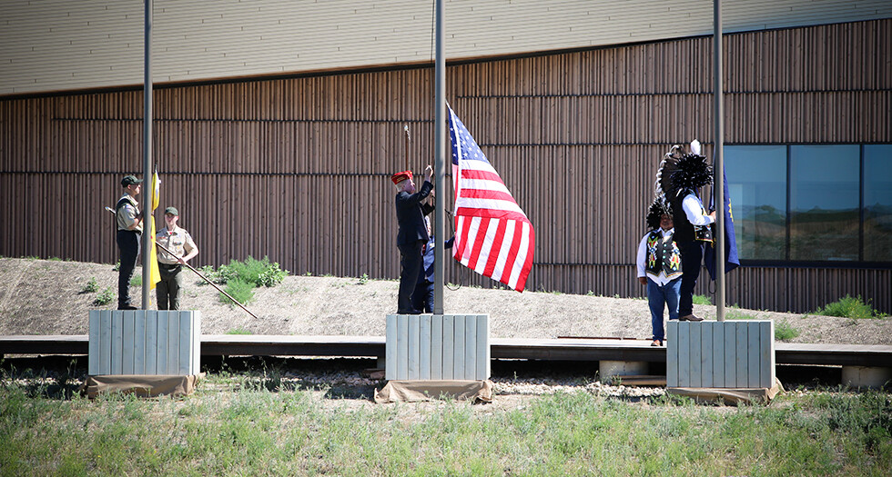 National commander raises U.S. flag at new Roosevelt Presidential Library