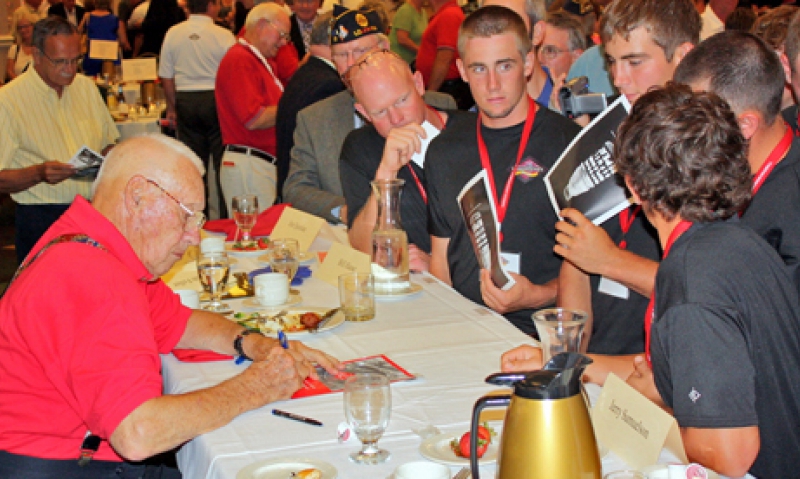 Legion honors baseball icon Bob Feller