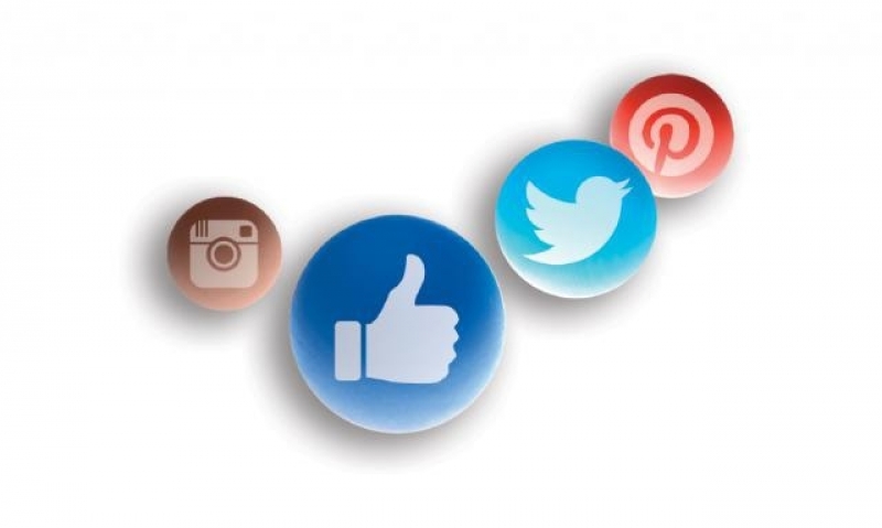 Tips and guidelines to social media postings