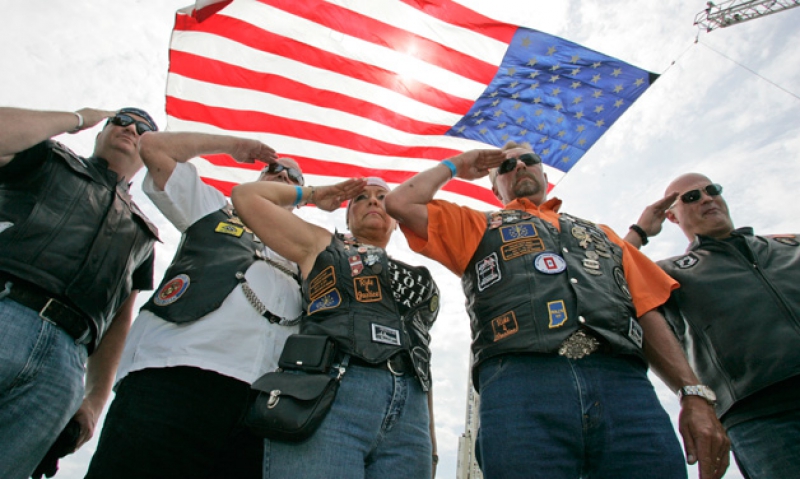 Hoosiers honor Blue, Gold Star families