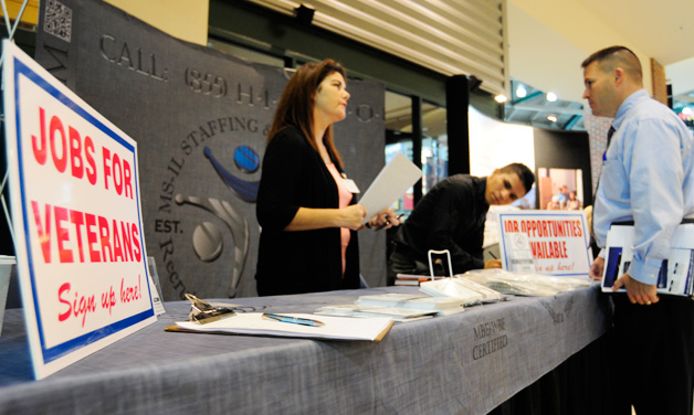 Summit focuses on veterans hiring issues