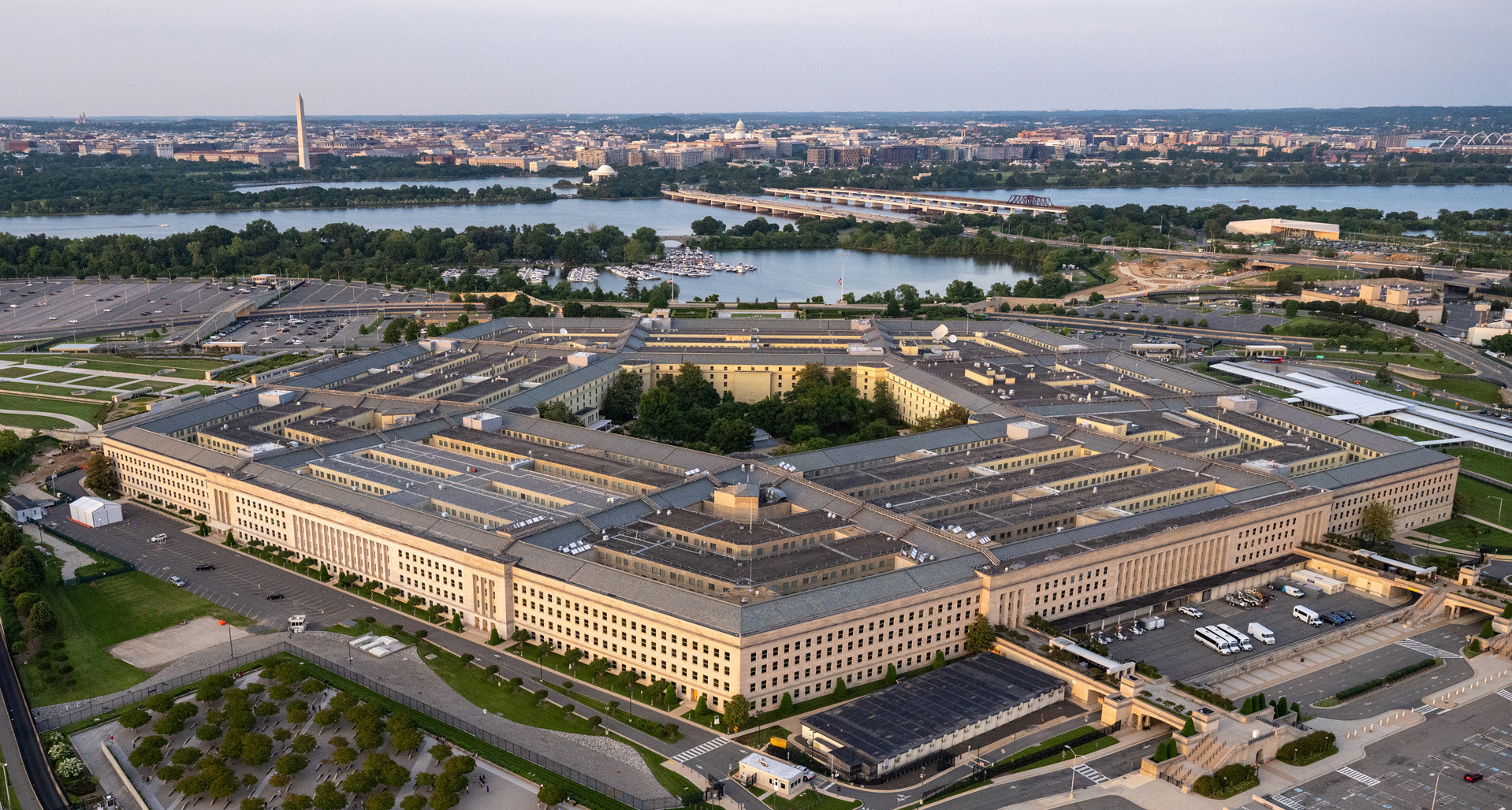 (DoD photo by U.S. Air Force Staff Sgt. John Wright)