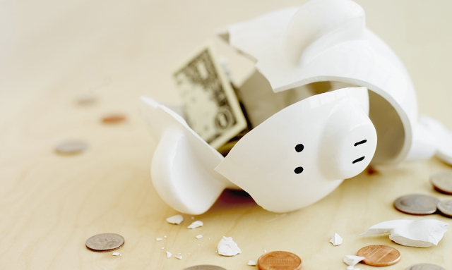 The pros and cons of borrowing from yourself