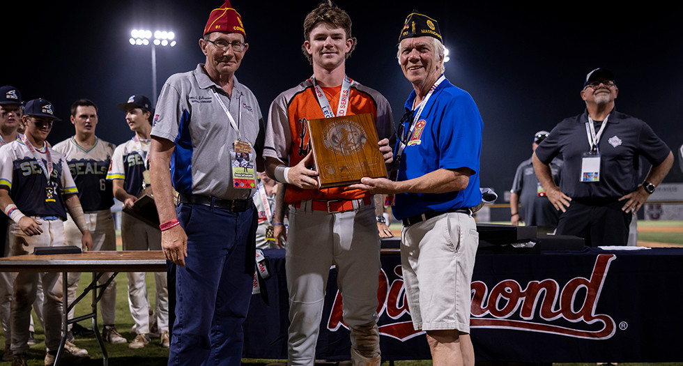 Jackson Higgins of League City, Texas Post 554 receives the Sportsmanship Award after the 2025 American Legion World Series Championship game. Photo by Chet Strange