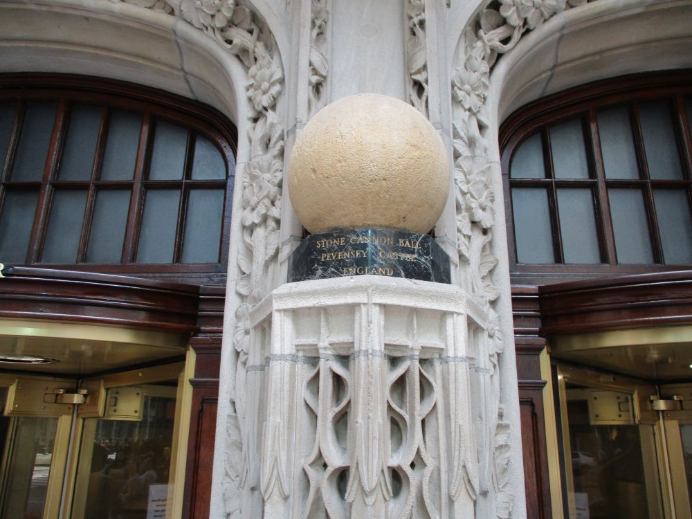 Pevensey Castle Cannonball Display, Chicago Tribune Building