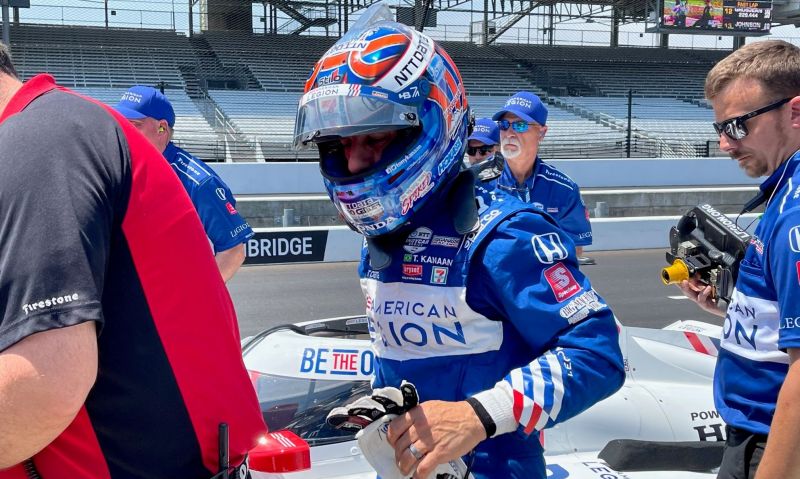 Kanaan posts fastest 4-lap average in American Legion Honda during Fast Friday at IMS