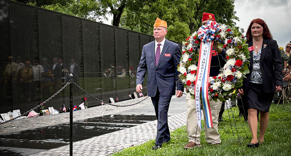 SAL leadership honor veterans at Vietnam Wall, Arlington