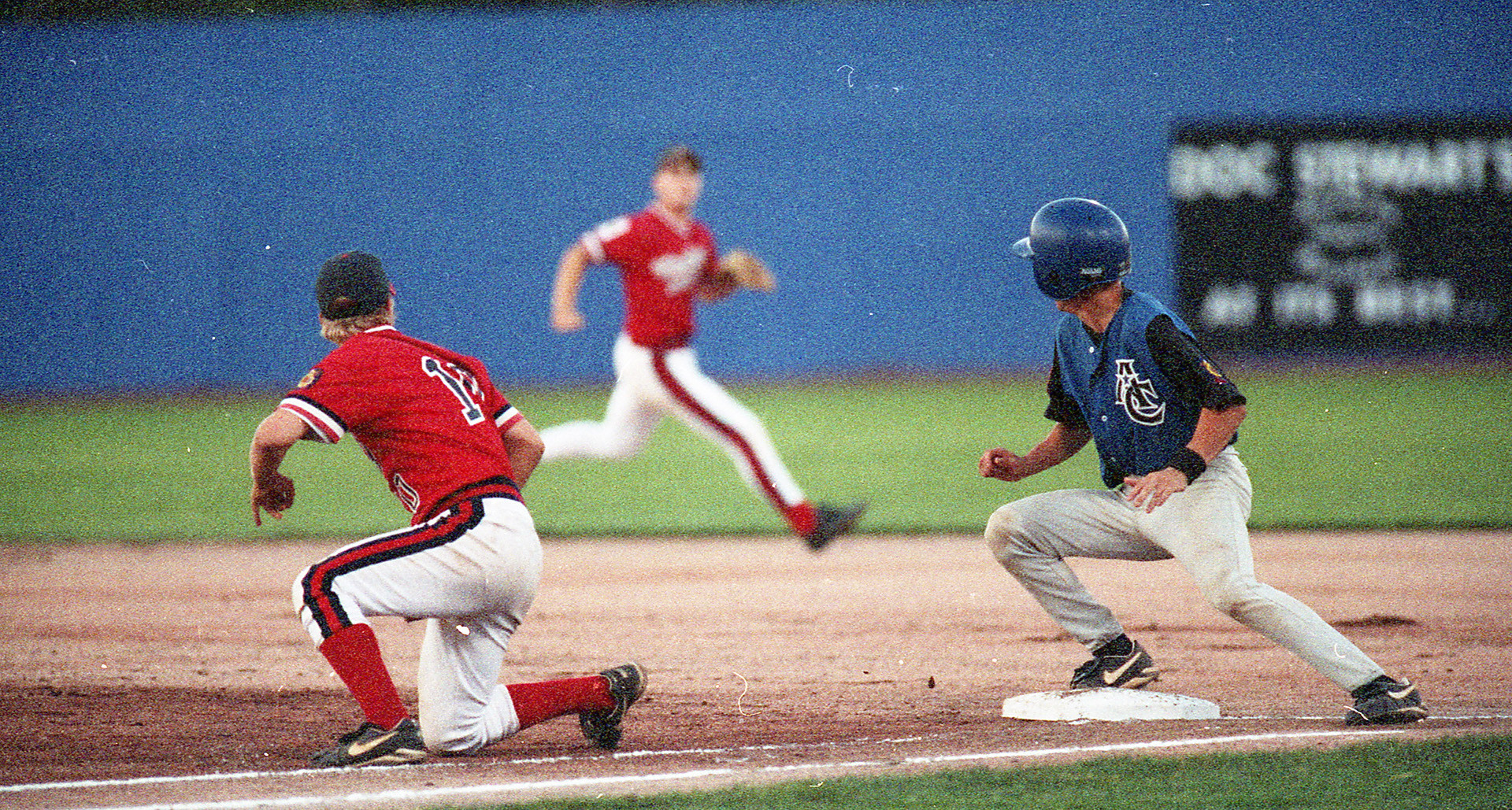 Gonzales (La.) Post 81 faces Yardley (Pa.) Post 317 in the 1996 American Legion World Series.