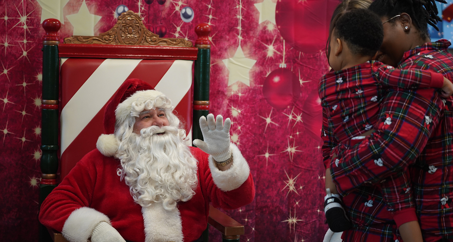American Legion Family members at Post 690 in Palatine, Ill., hosted a Breakfast with Santa Dec. 13. Photo by Owen Bagwell/The American Legion