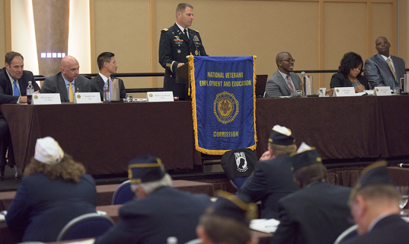 Legionnaires learn ways to help transitioning servicemembers