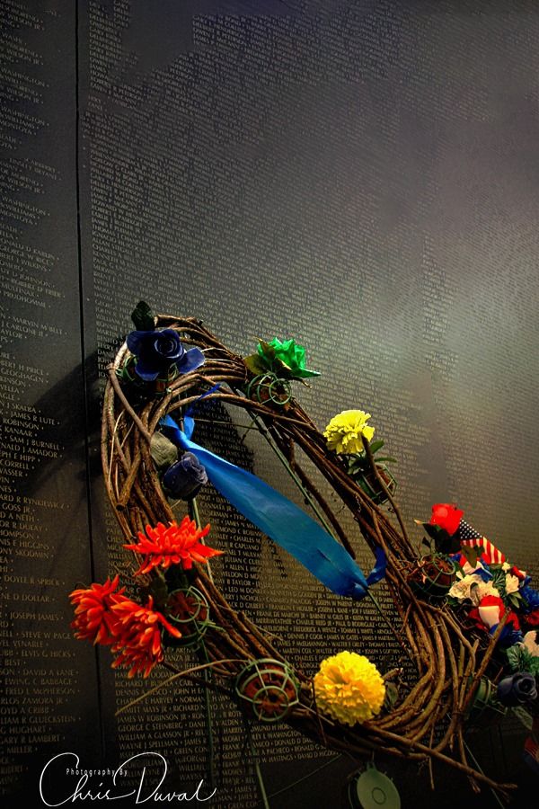 wreath at vietnam memorial