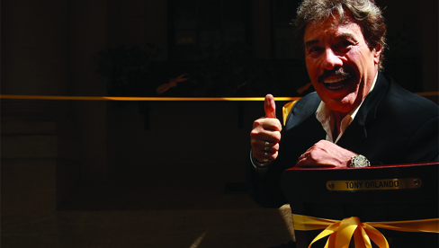 Tying a 'Yellow Ribbon' around the world
