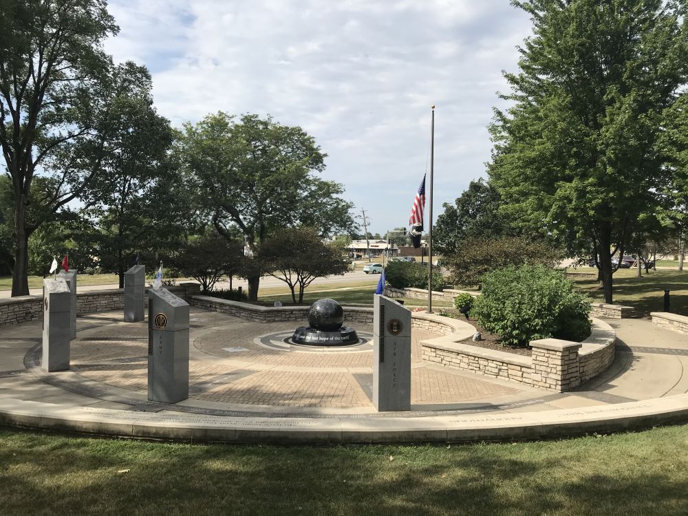 Veterans Memorial, Glendale Heights, Illinois