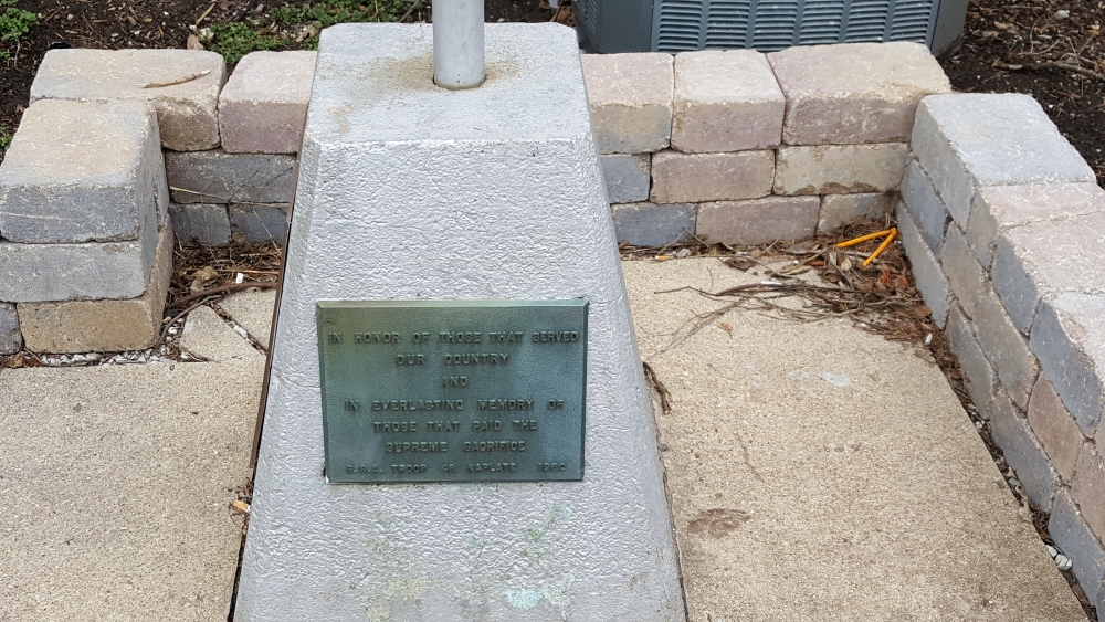 Naplate Memorial Flag Pole