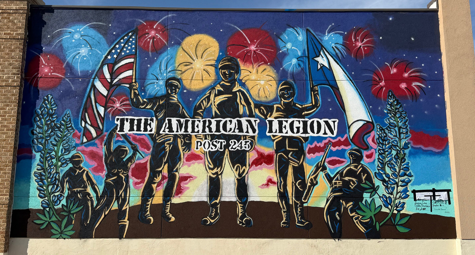 Students instill pride in Texas post with mural
