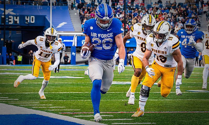 Air Force-Navy football kicks off CIC Trophy battle