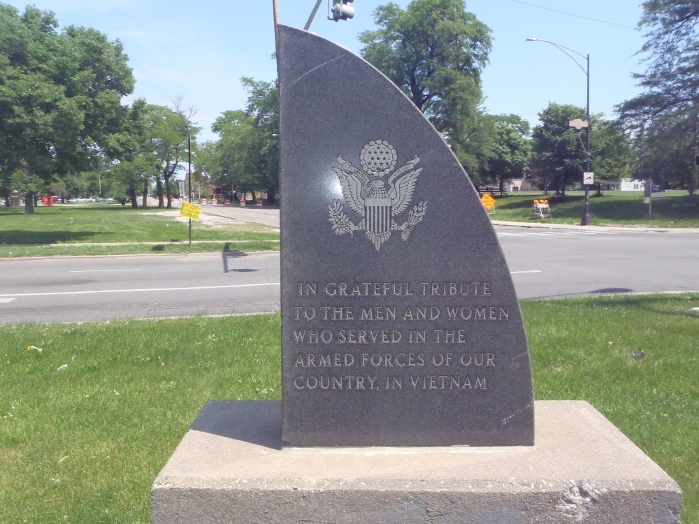 West Garfield Boulevard Vietnam Memorial