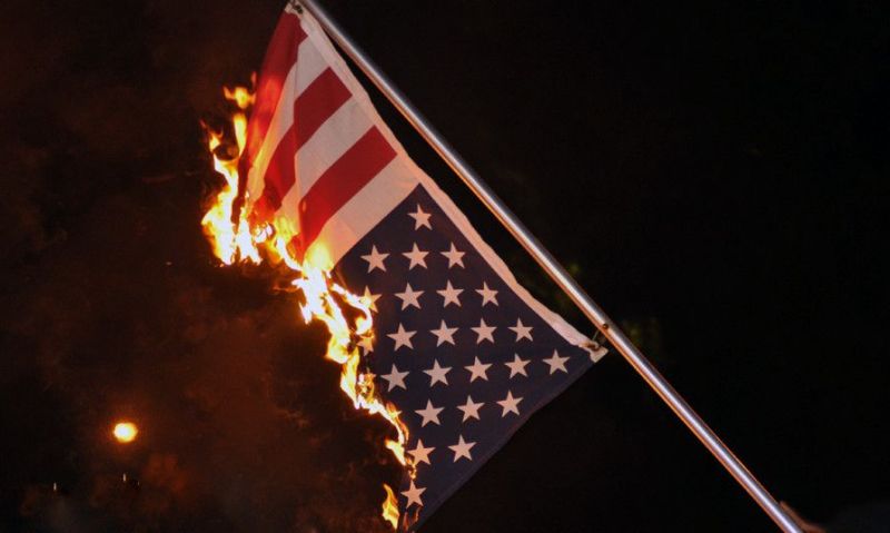 'Palestinian' American girl sues school after refusing Pledge of Allegiance