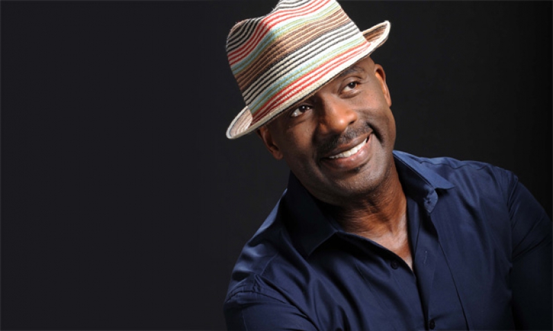 BeBe Winans to perform in Houston