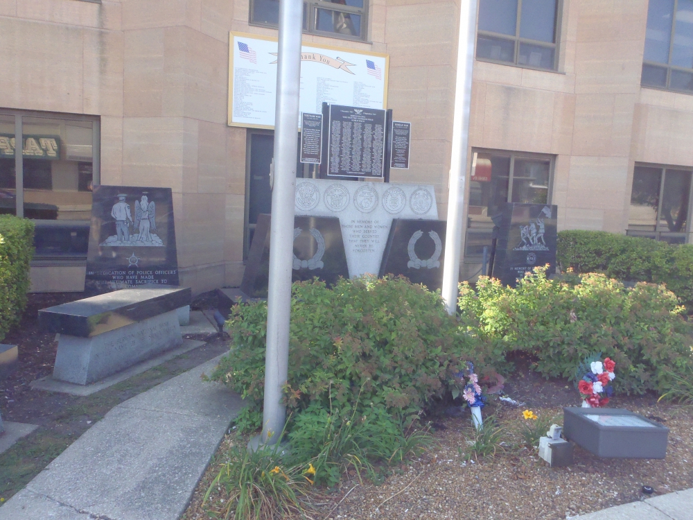 Berwyn (IL) Veteran's, Police and Fire Memorial