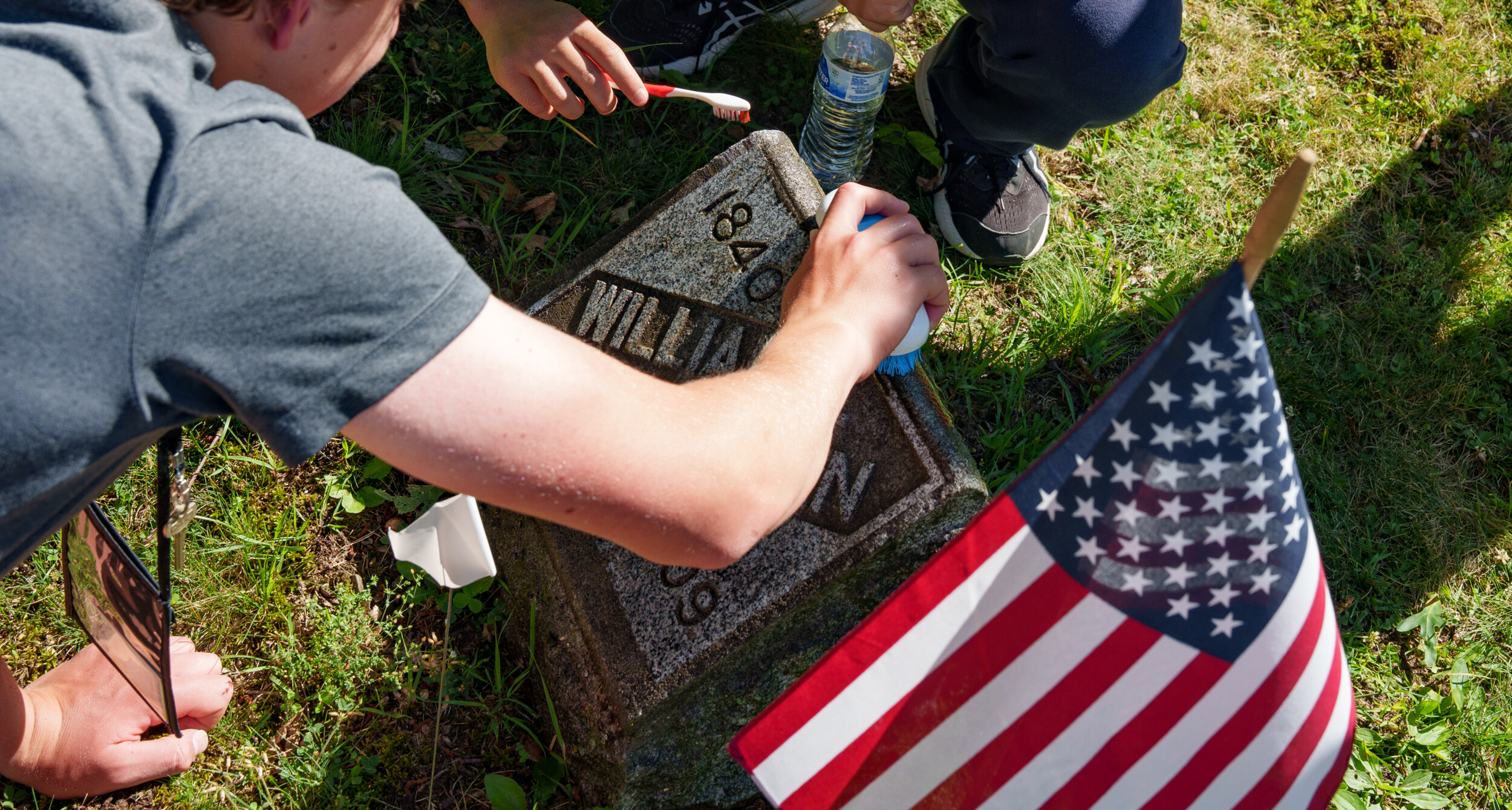 Michigan Boys State honors veterans, Hillsdale with community service project