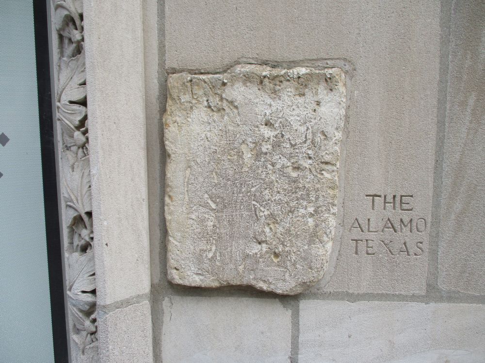 Piece of the Alamo, Chicago Tribune Building
