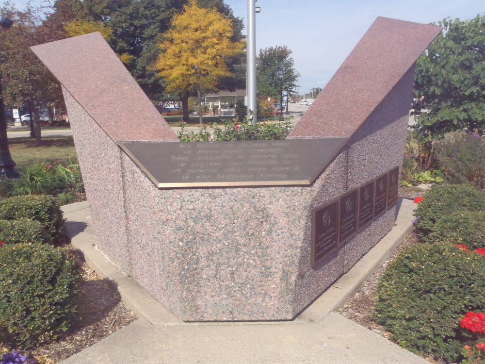 Crystal Lake Veterans Memorial