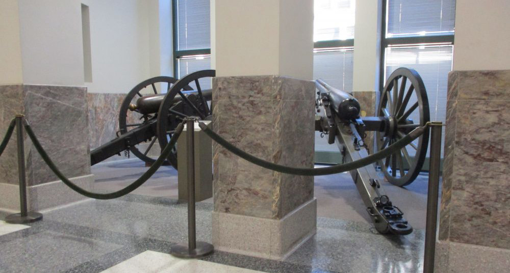 The two Civil War cannons on the sixth floor of the&nbsp;Harold Washington Library Center on State Street. (Photo via legion.org/memorials)