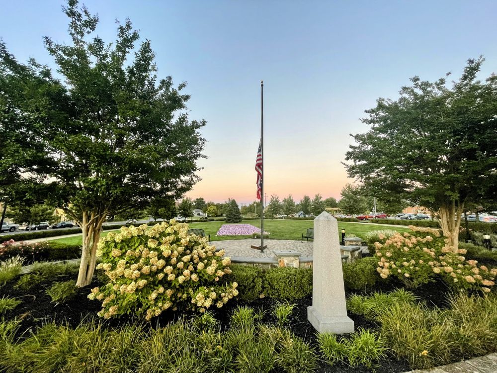 monument image