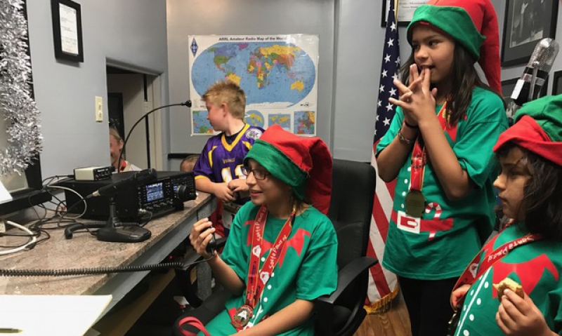 Palm Springs ham club to host chat with Santa