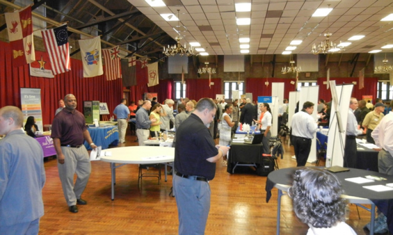 Guardsmen turn up for New Jersey job fair