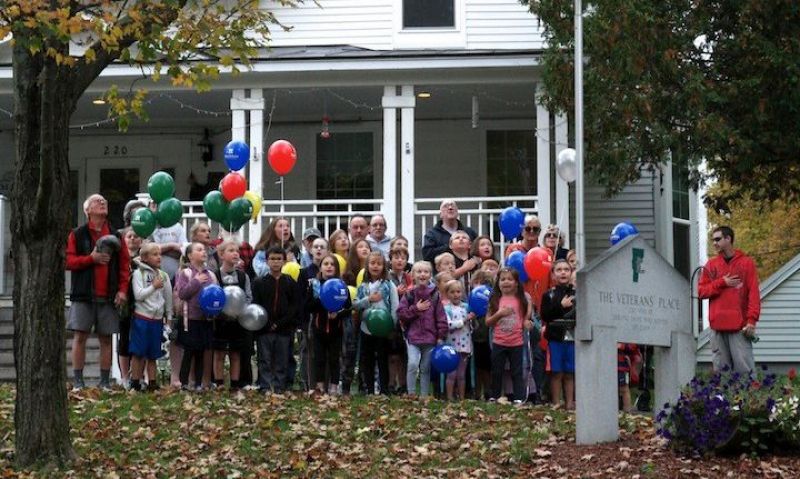 Youth recite Pledge of Allegiance to veterans on walk to school