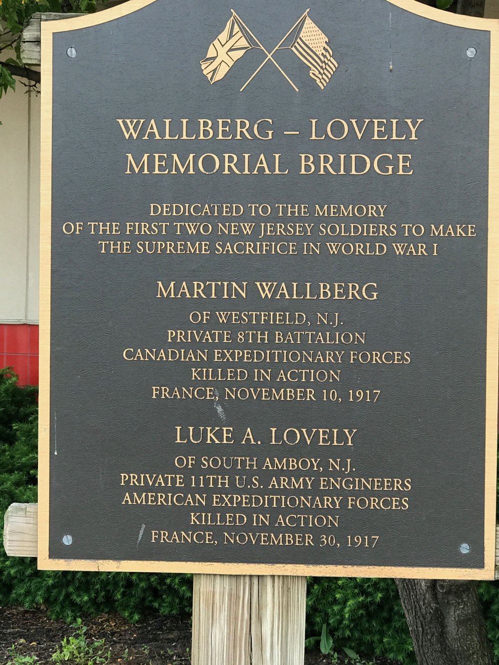 Wallberg-Lovely Bridge