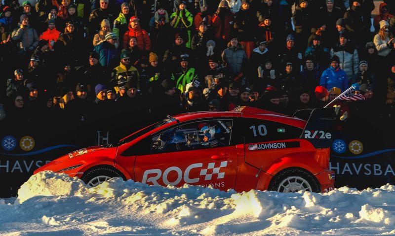 Snow, ice can’t slow Johnson, Herta