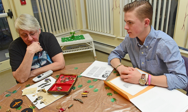Youth returns buried Purple Heart to servicemembers' family