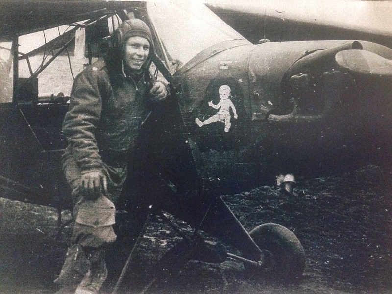 Grasshopper pilot recalls flying unarmed in front lines during World War 2