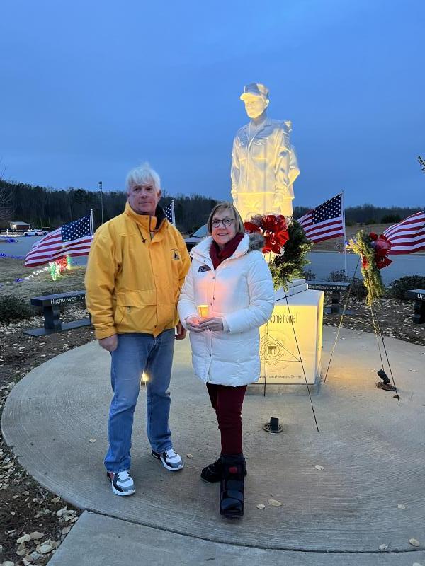 Candlelight vigil held at nation&#039;s only homeless veteran memorial