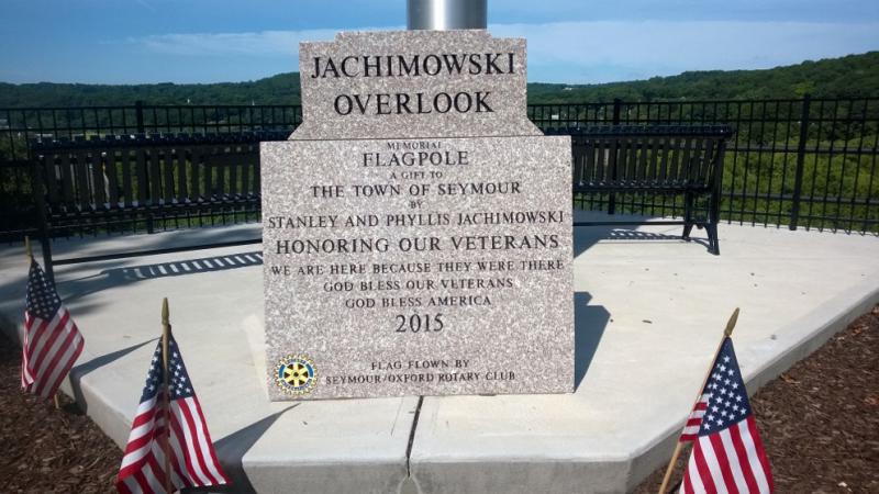 Veteran&#039;s Memorial flagpole and stone