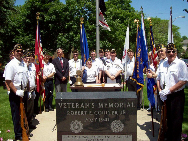 Illinois post commemorates Memorial Day
