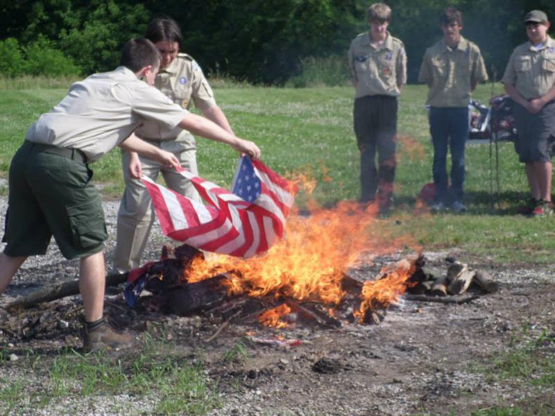 Cloverdale, Ind., Boy Scouts perform flag retirement ceremony | The  American Legion