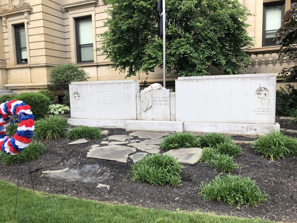 Washington County Courthouse Veterans Memorials 