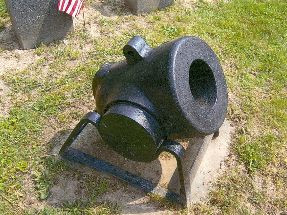 Mortar marking the GAR plot in Woodlawn Cemetery